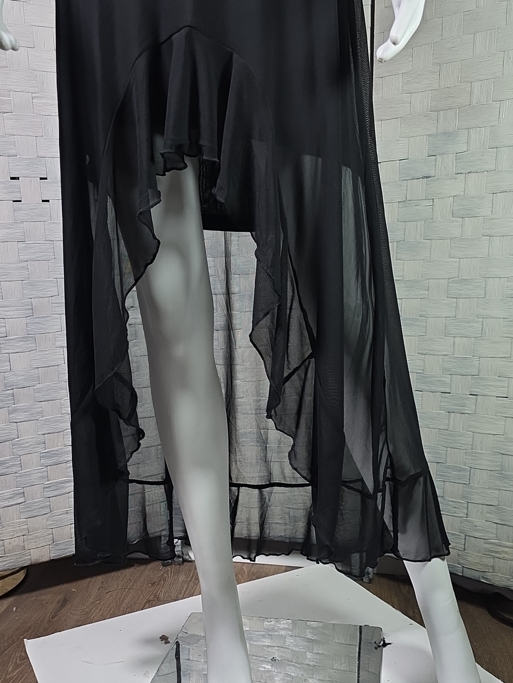 NO COMMENT DRESS - Picture 5 of 9